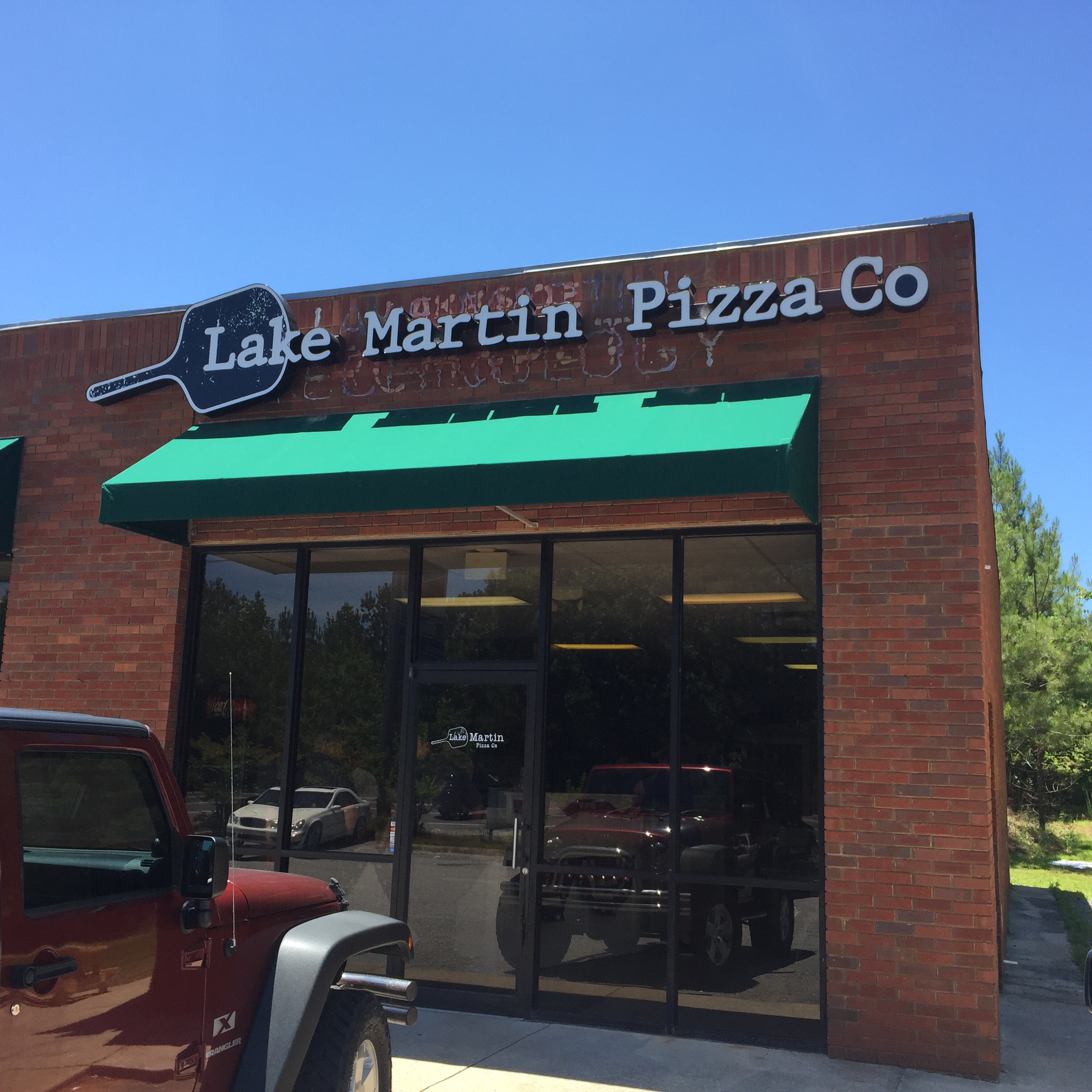 Lake martin pizza