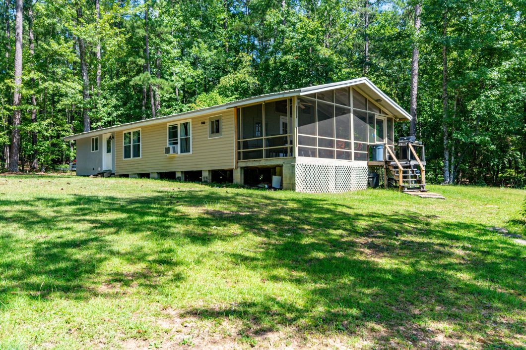 38 cardinal drive lake martin alabama waterfront home