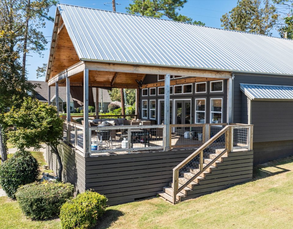 1850 Castaway Island Under Contract