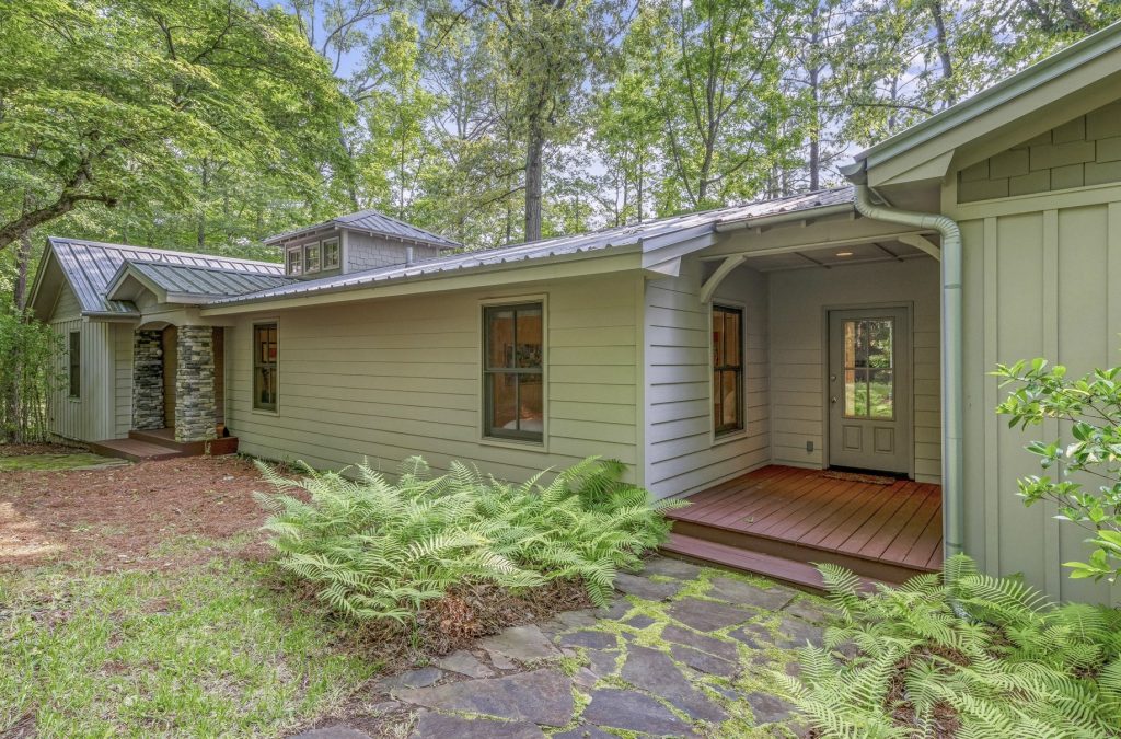 325 Sears Bluff Rd.