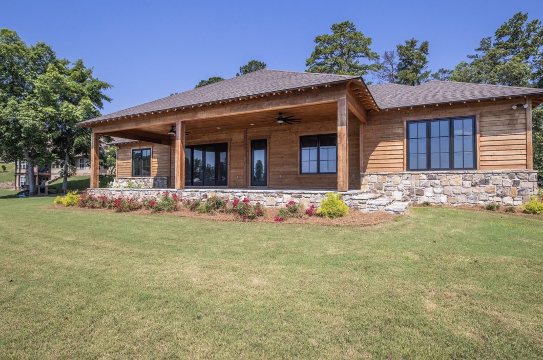 116 Water Oak Ln.