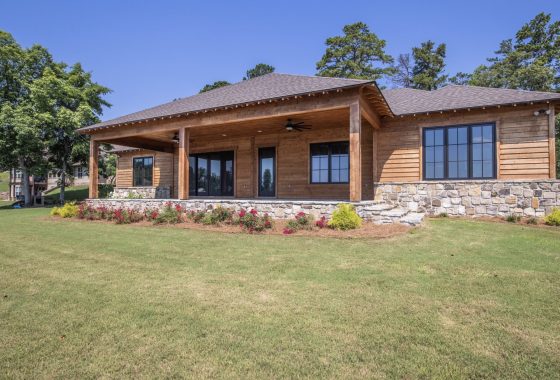 116 Water Oak Ln.