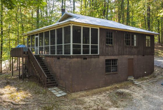 504 Dennis Creek Point