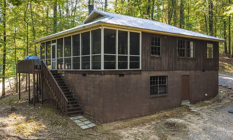 504 Dennis Creek Point