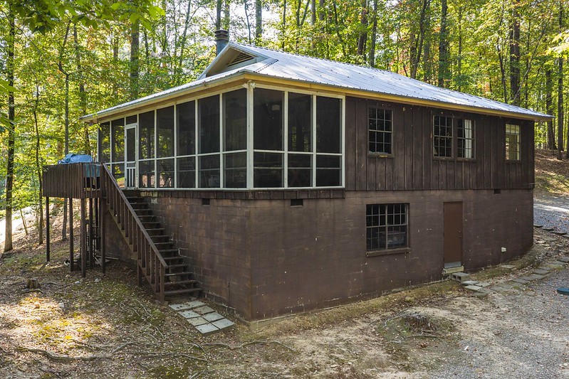 504 Dennis Creek Point