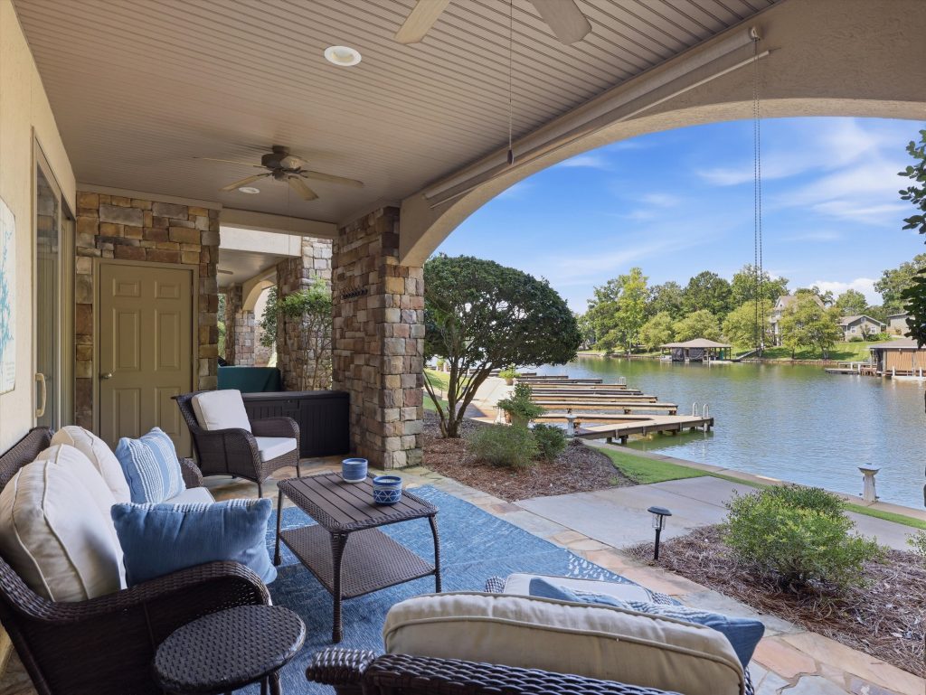 Harbor Pointe E103 Pending